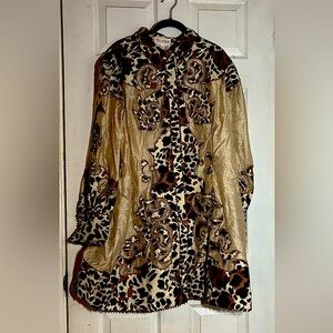 Leopard print Mini Dress with beautiful button detail and print.